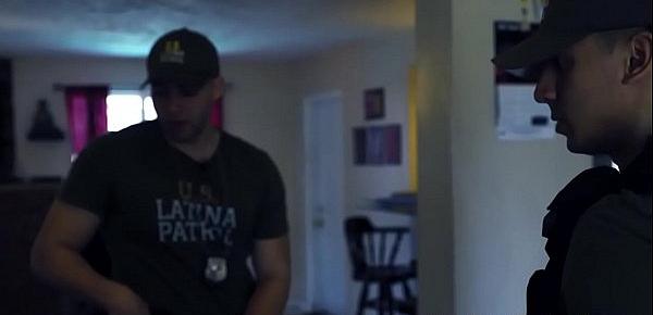 Tattooed latina pussyfucked by border patrol